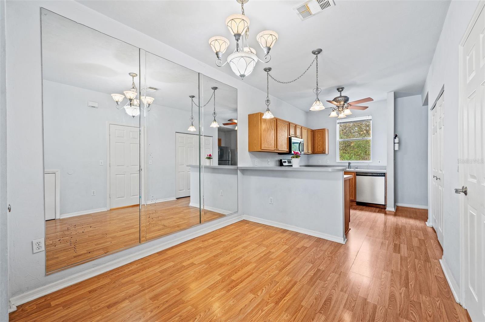 KENSINGTON NORTH - Residential