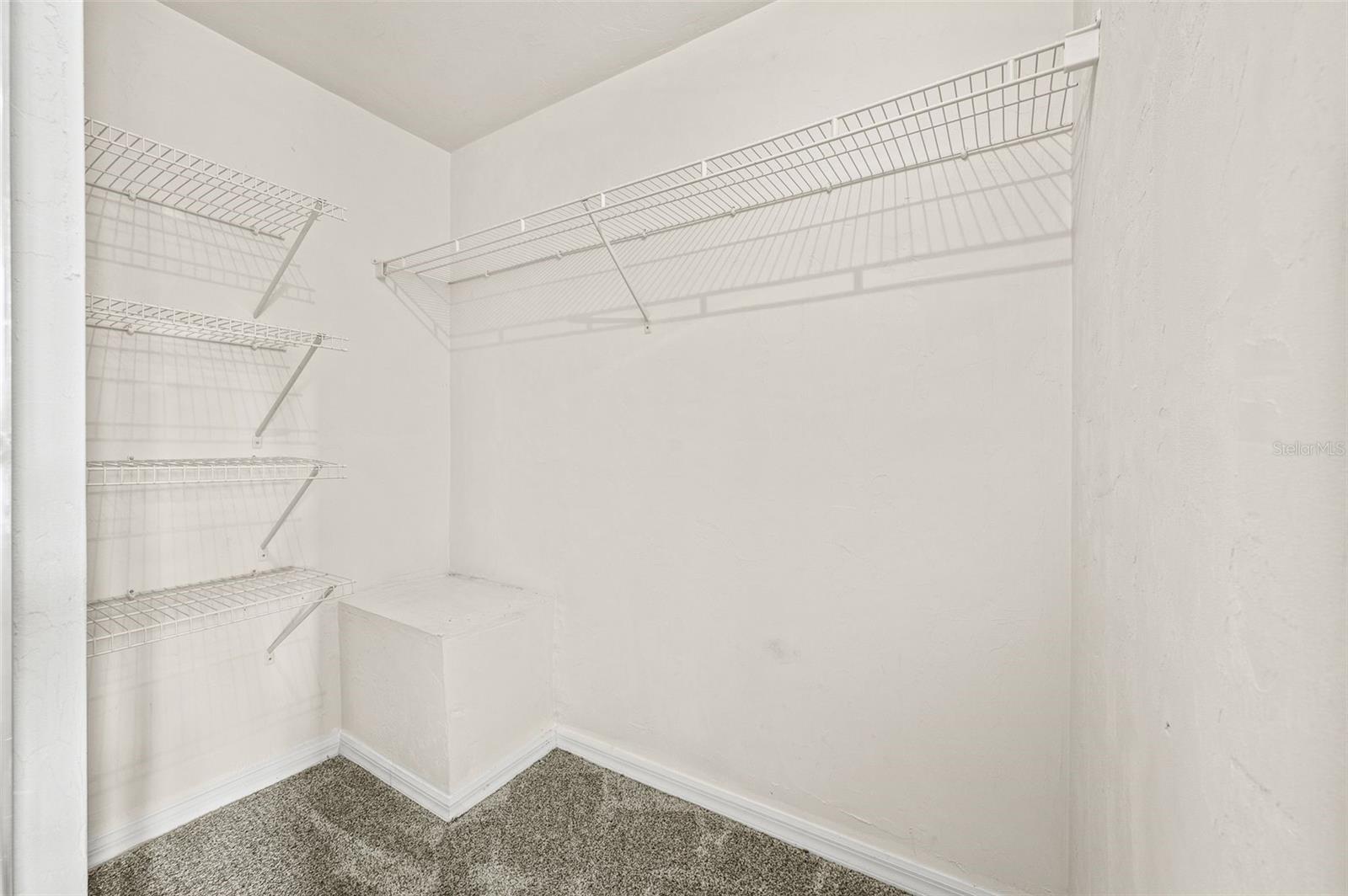 KENSINGTON NORTH - Residential