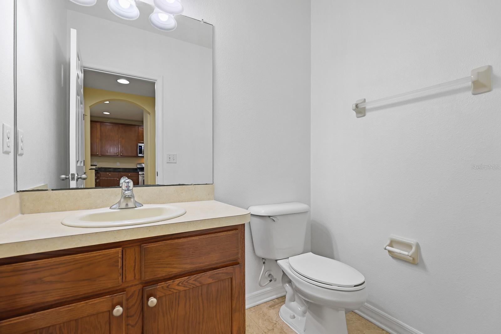 FISHHAWK RANCH TOWNCENTER PHAS - Residential Lease