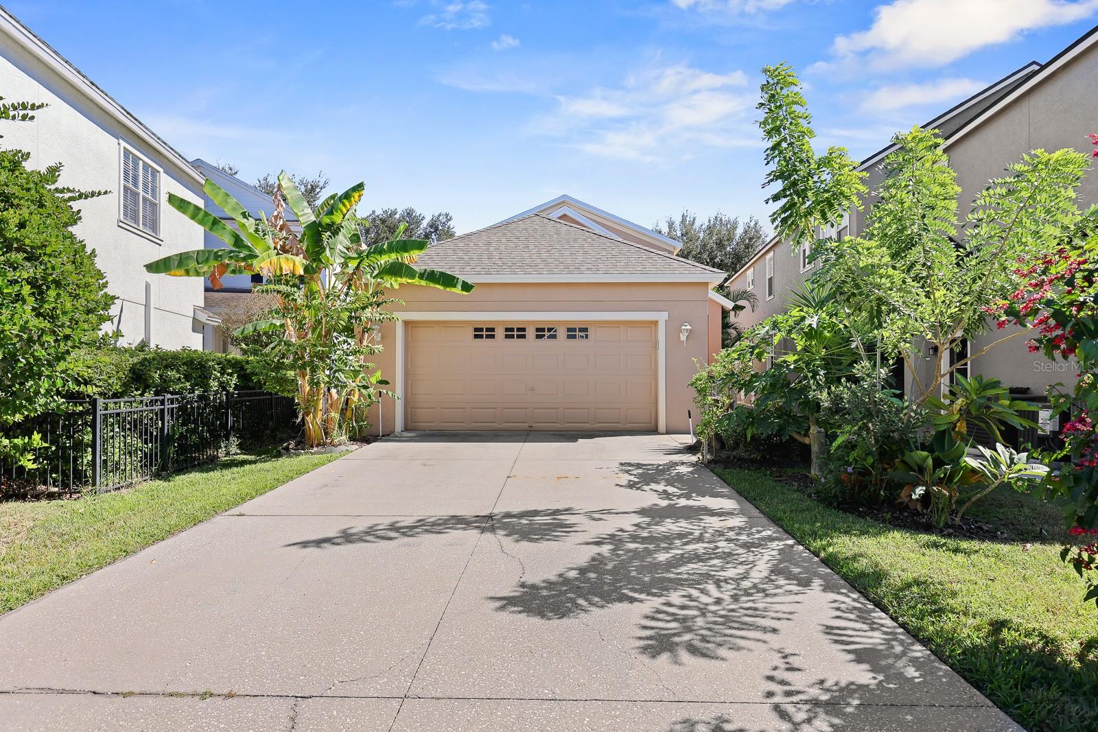 FISHHAWK RANCH TOWNCENTER PHAS - Residential Lease