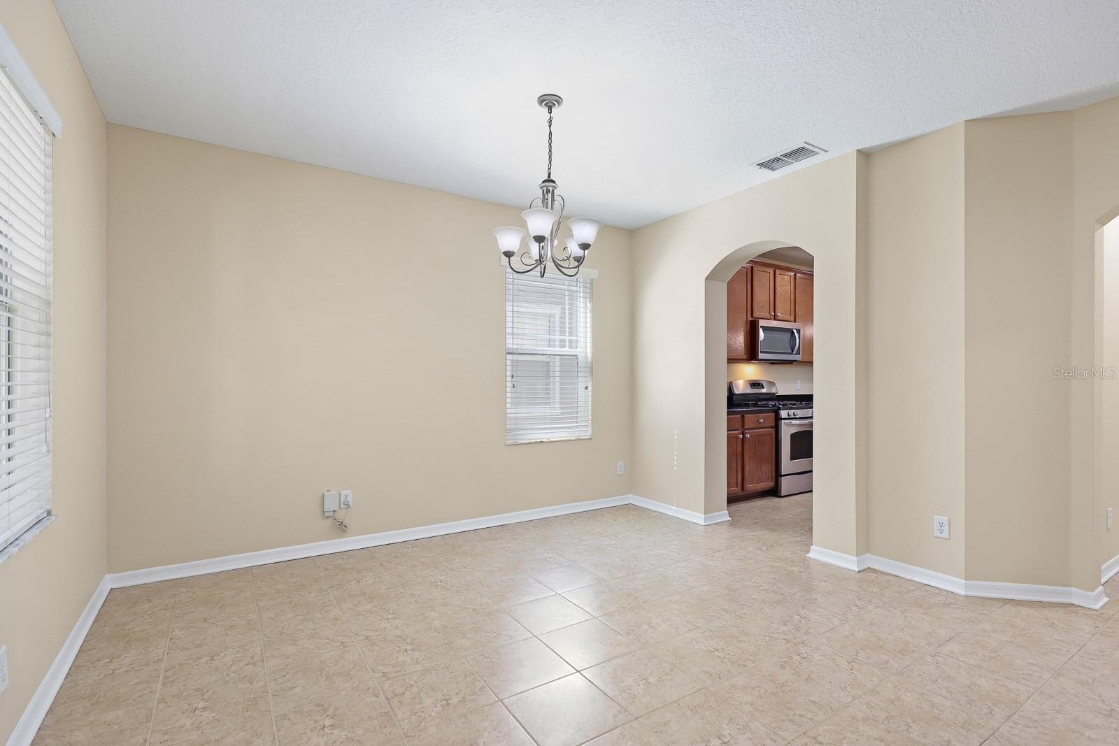 FISHHAWK RANCH TOWNCENTER PHAS - Residential Lease