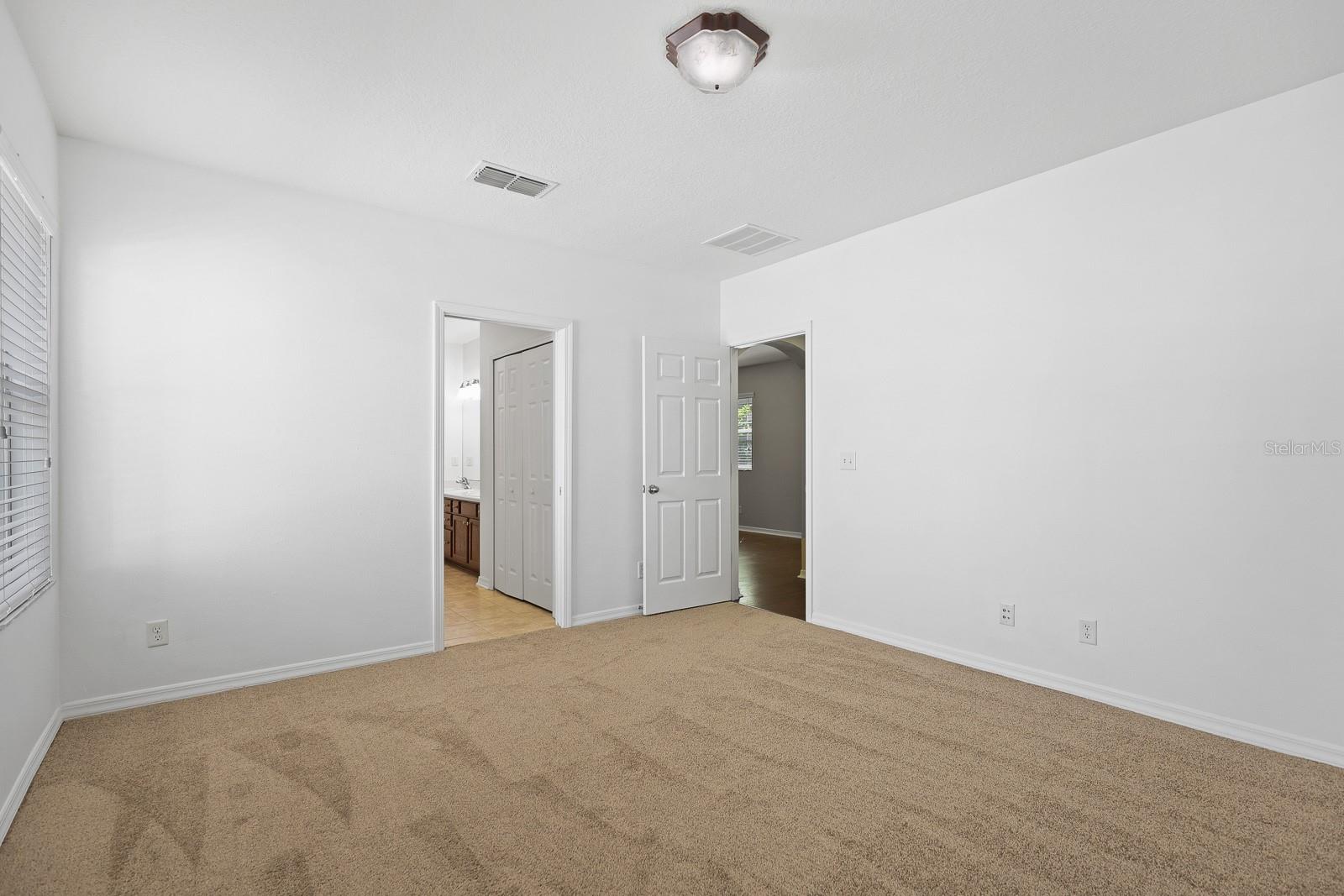 FISHHAWK RANCH TOWNCENTER PHAS - Residential Lease