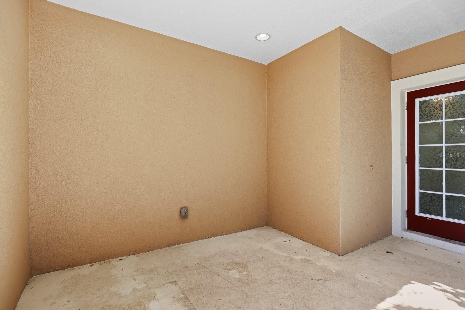 FISHHAWK RANCH TOWNCENTER PHAS - Residential Lease