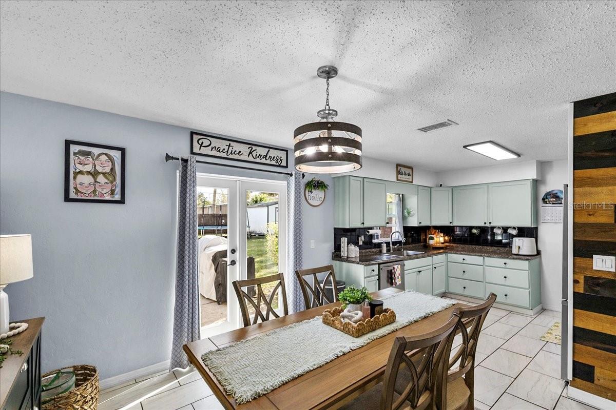 FLORIDA SHORES - Residential