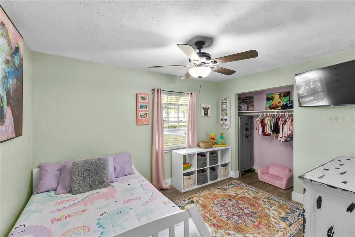 FLORIDA SHORES - Residential