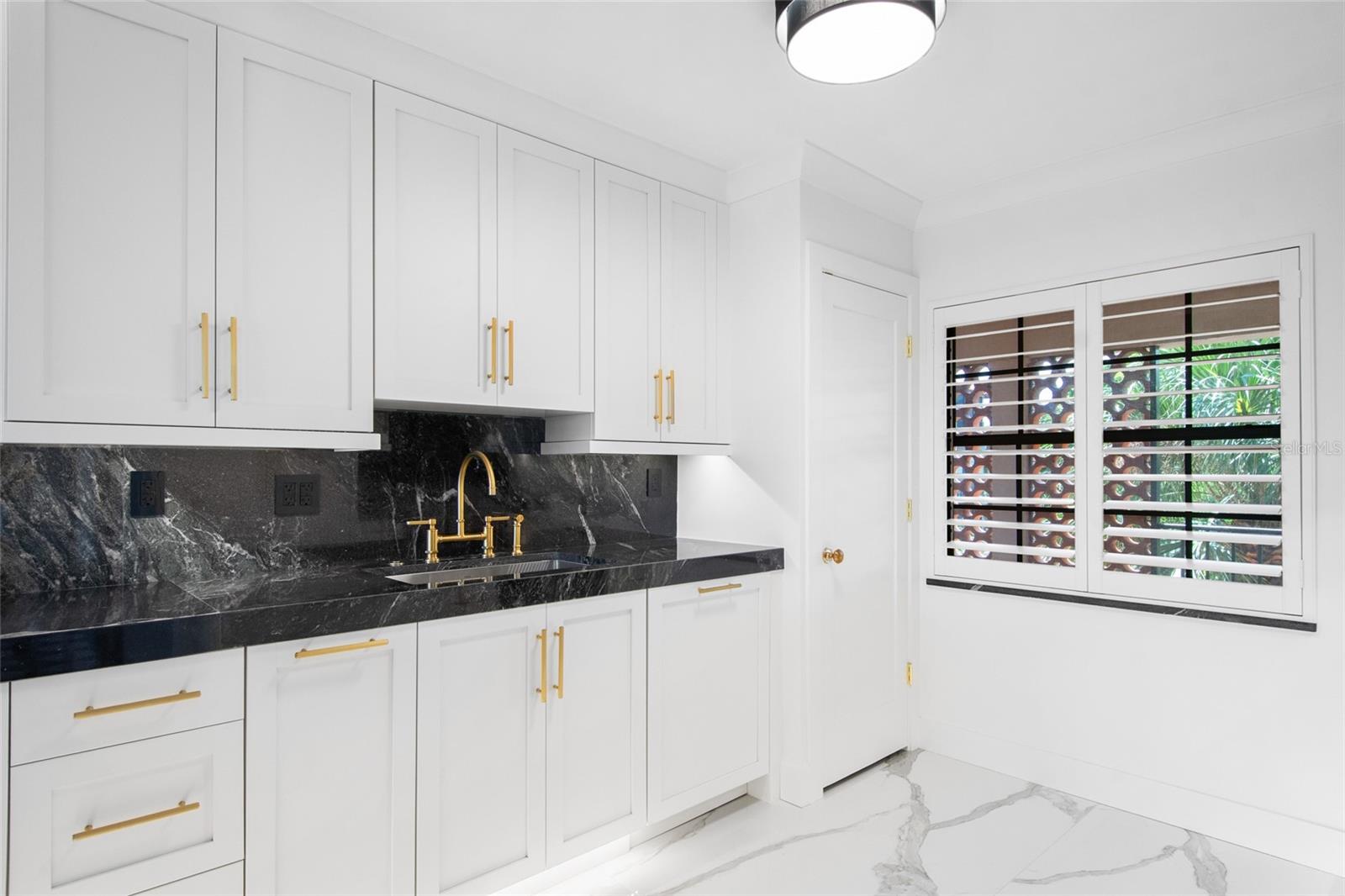 CLOISTERS CONDO - Residential