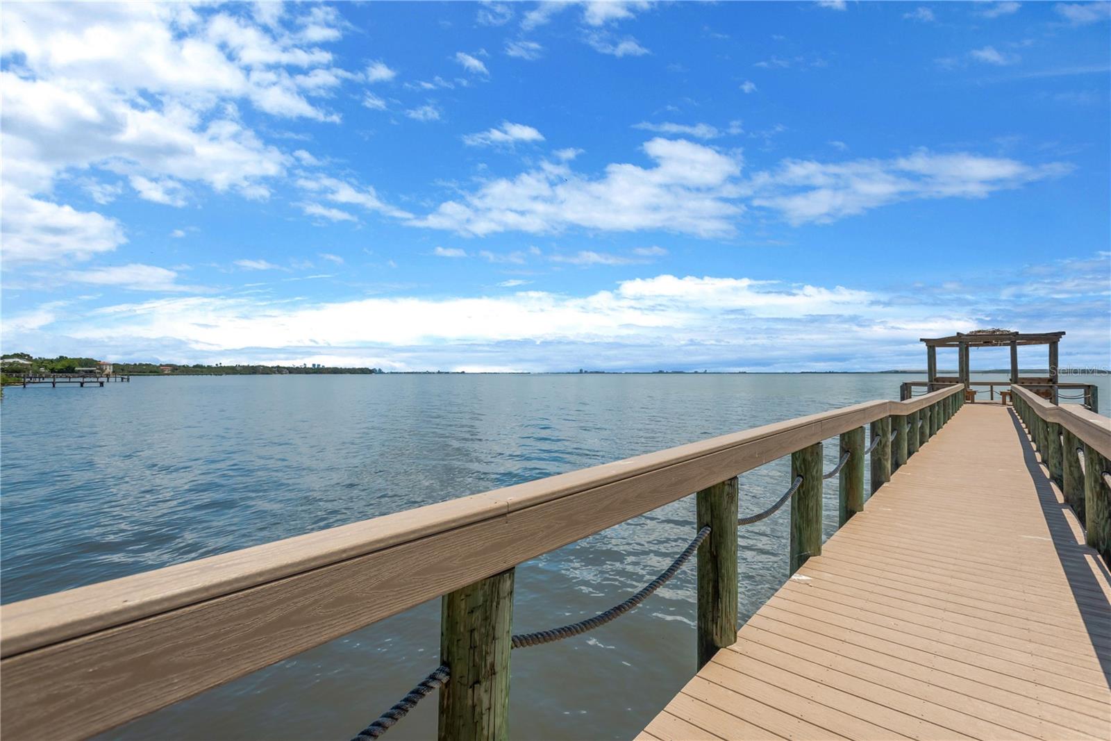 BAYSHORE TRAILS TWNHMS - Residential