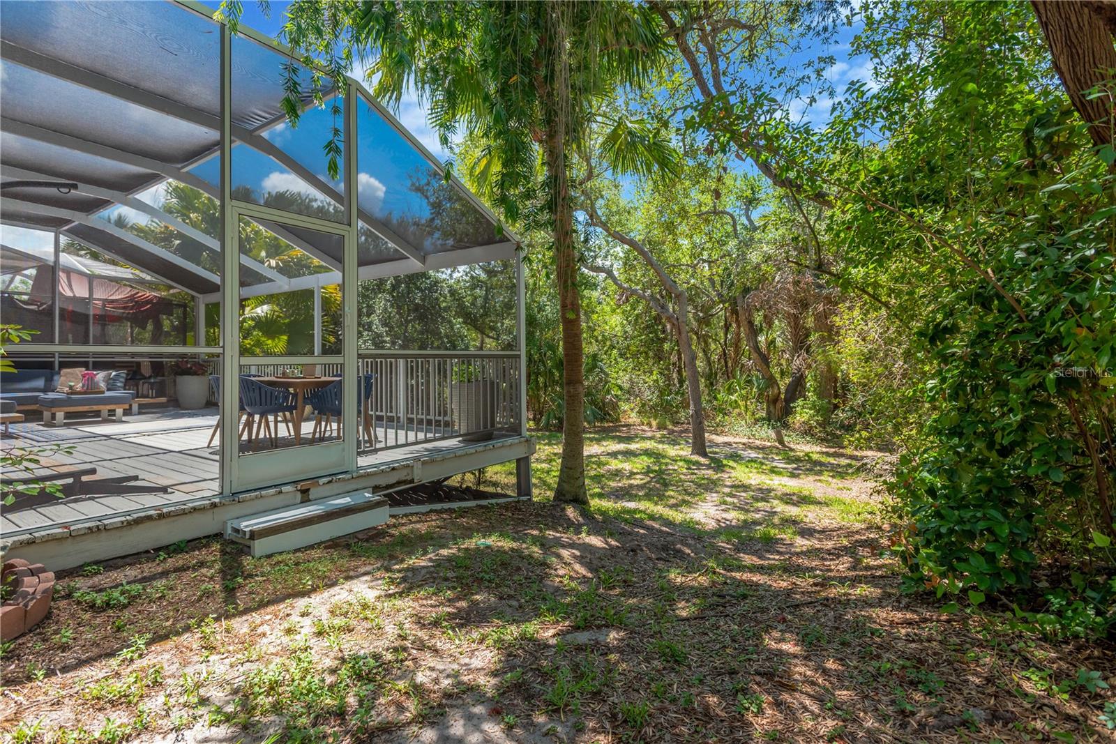 BAYSHORE TRAILS TWNHMS - Residential