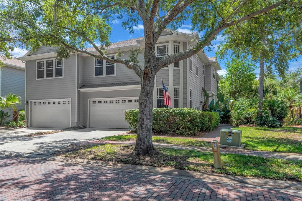 Photo of 2852 Bayshore Trails Dr, Tampa, FL 33611 (MLS # TB8511571)