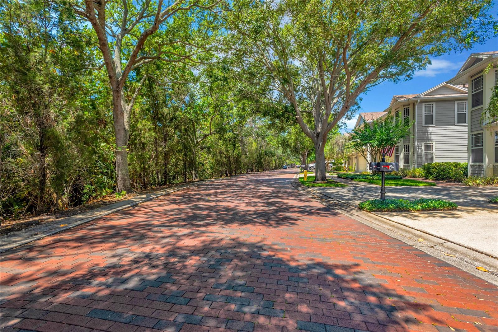 BAYSHORE TRAILS TWNHMS - Residential