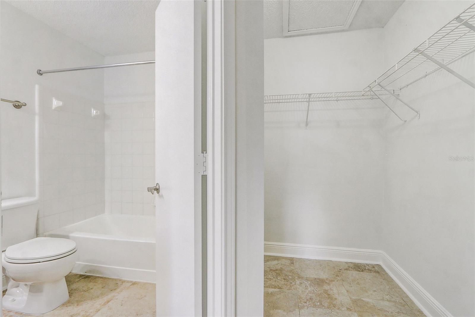 REGENCY PARK AT LAKE MARY CONDO - Residential