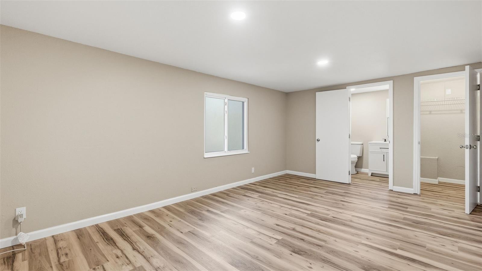 GARDEN GROVE - Residential