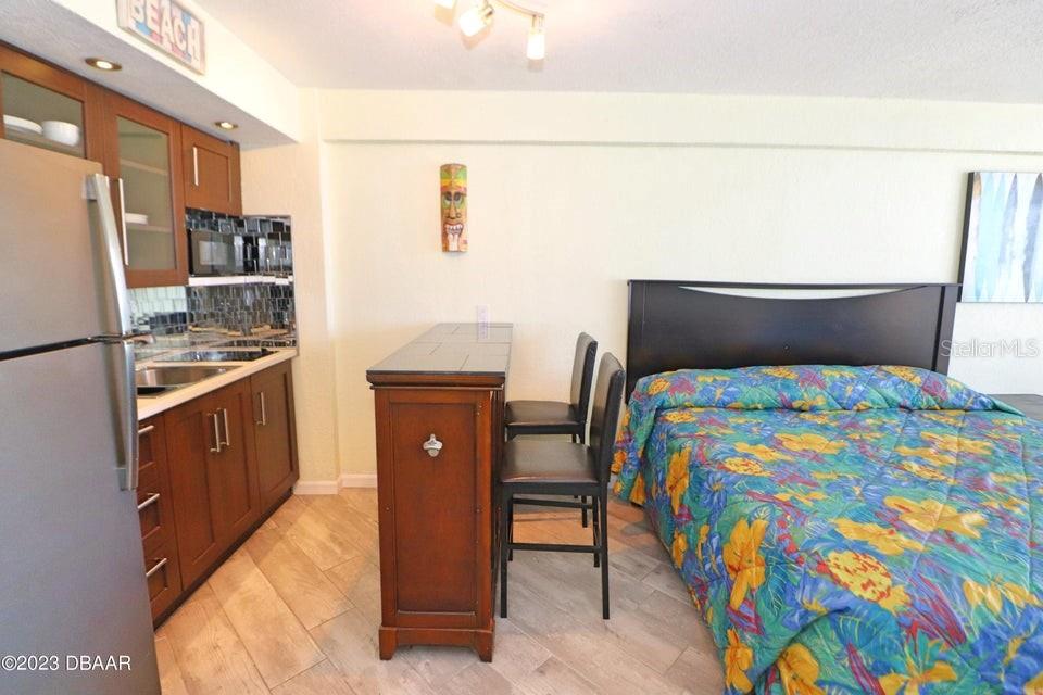 HAWAIIAN INN LC - Residential