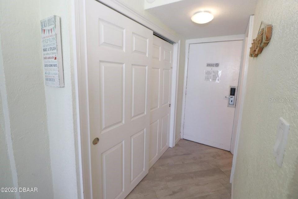 HAWAIIAN INN LC - Residential