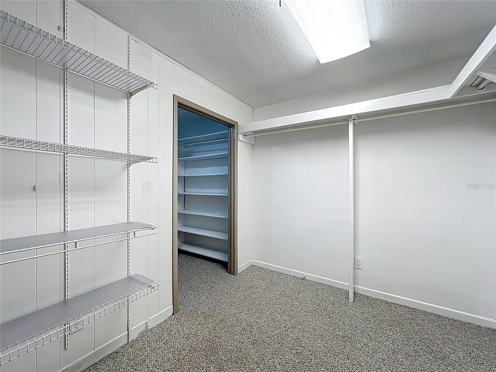 MARINA HARBOUR CONDO - Residential Lease