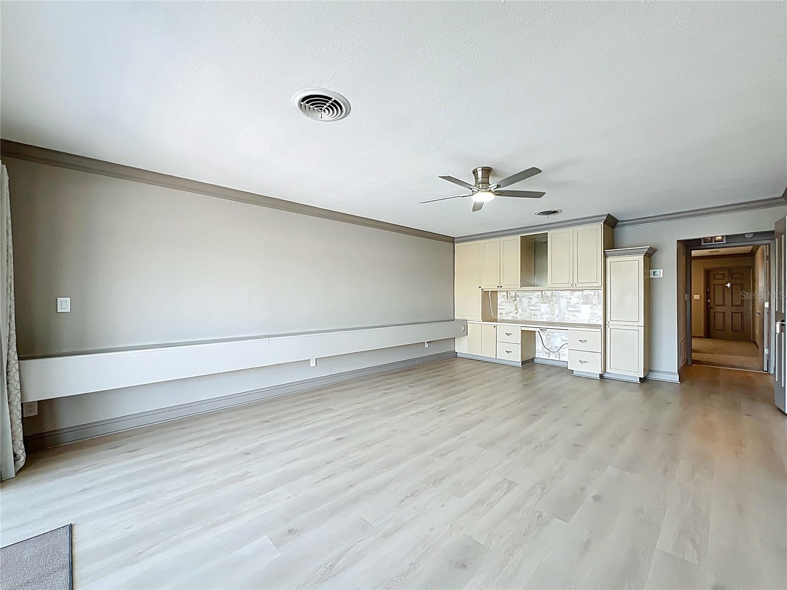 MARINA HARBOUR CONDO - Residential Lease