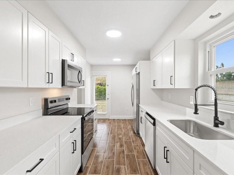 CURRY CREEK CONDO VILLA - Residential