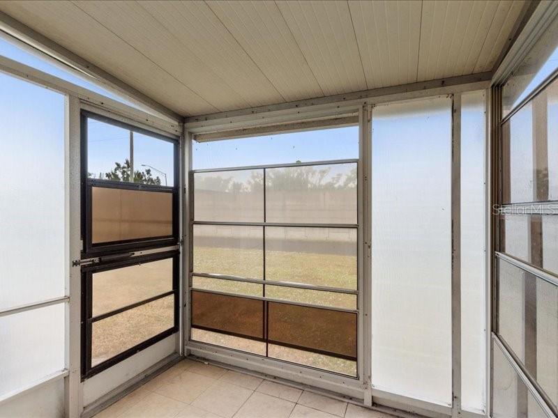 CURRY CREEK CONDO VILLA - Residential