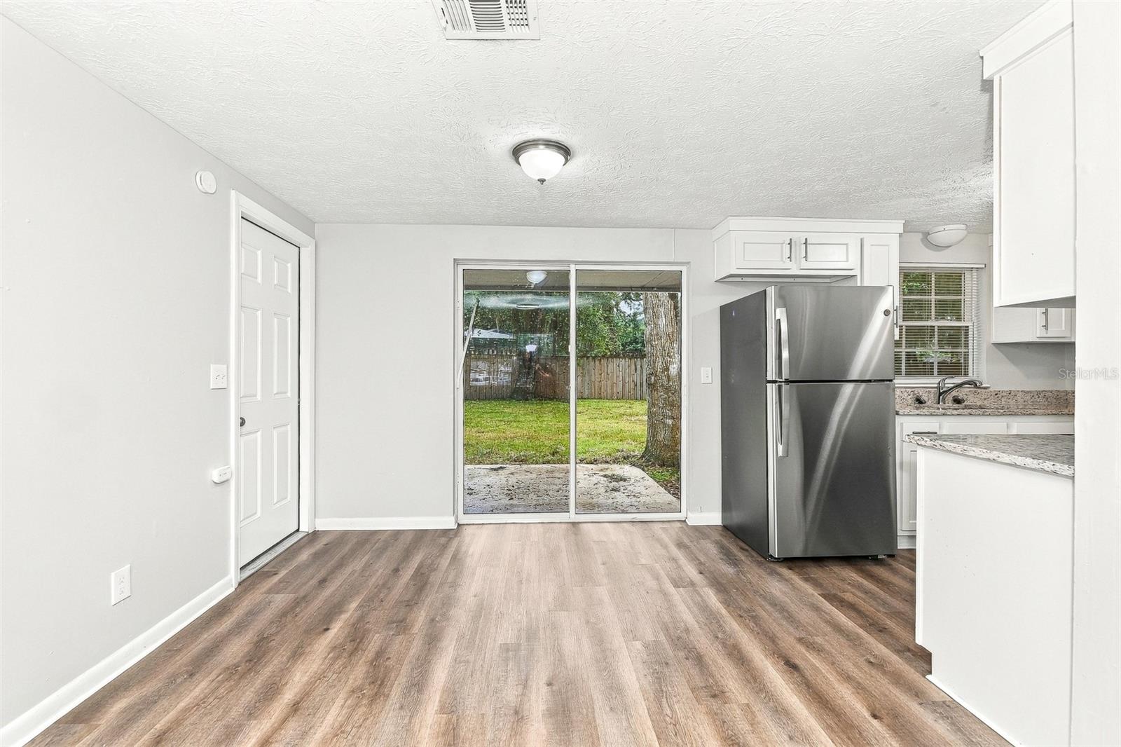 512 BLAIRMORE BOULEVARD W