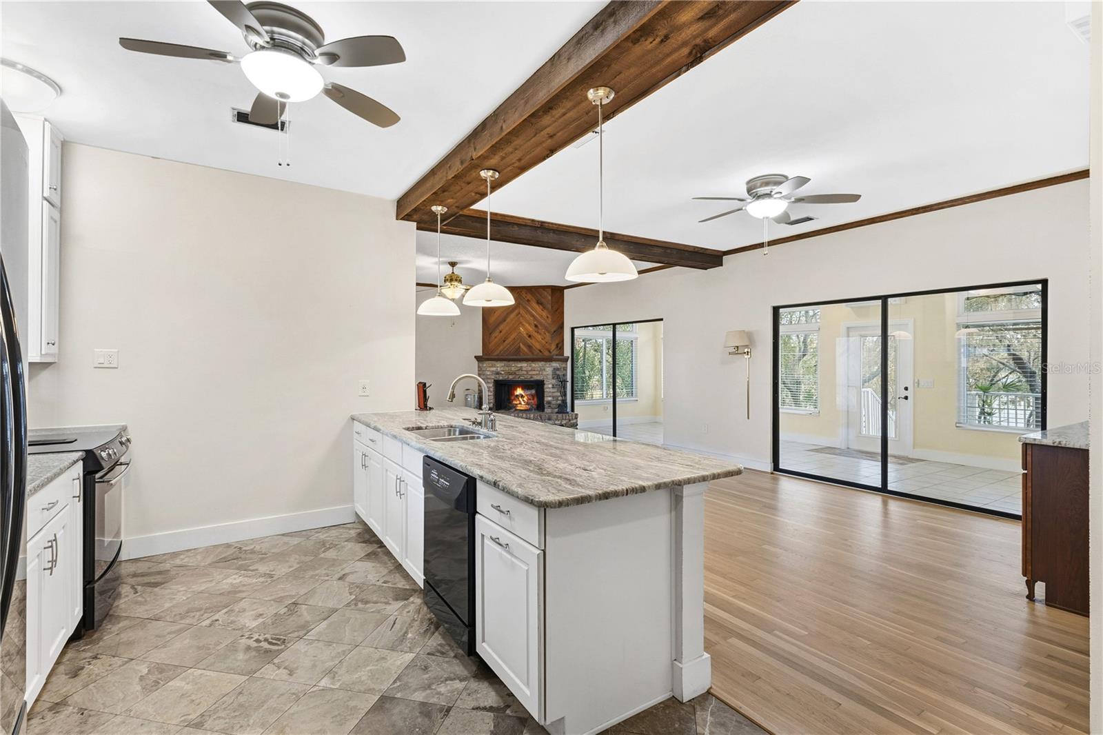 LAKE AVALON HEIGHTS - Residential