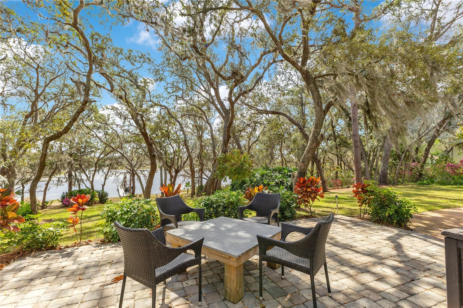 LAKE AVALON HEIGHTS - Residential