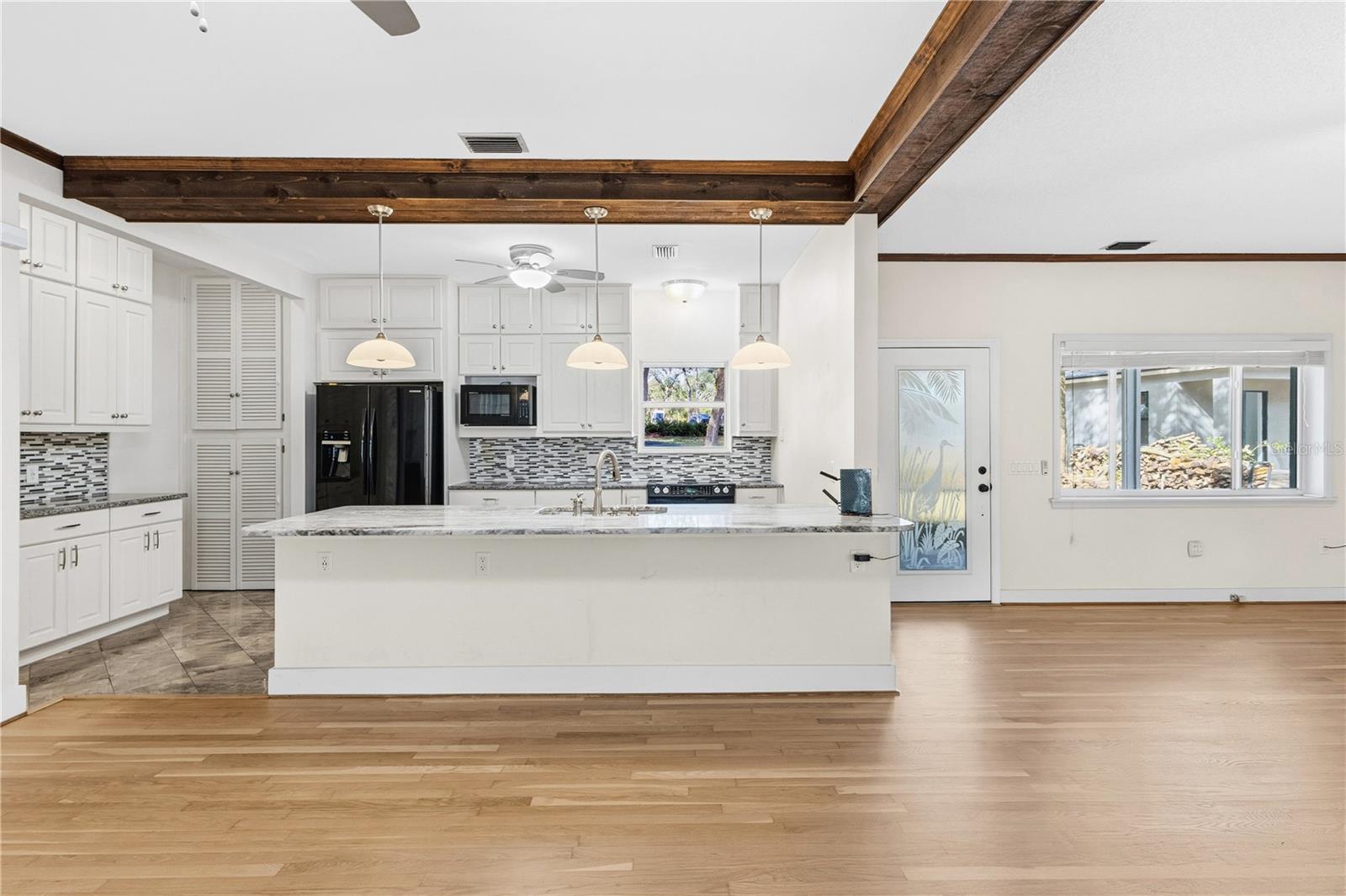 LAKE AVALON HEIGHTS - Residential