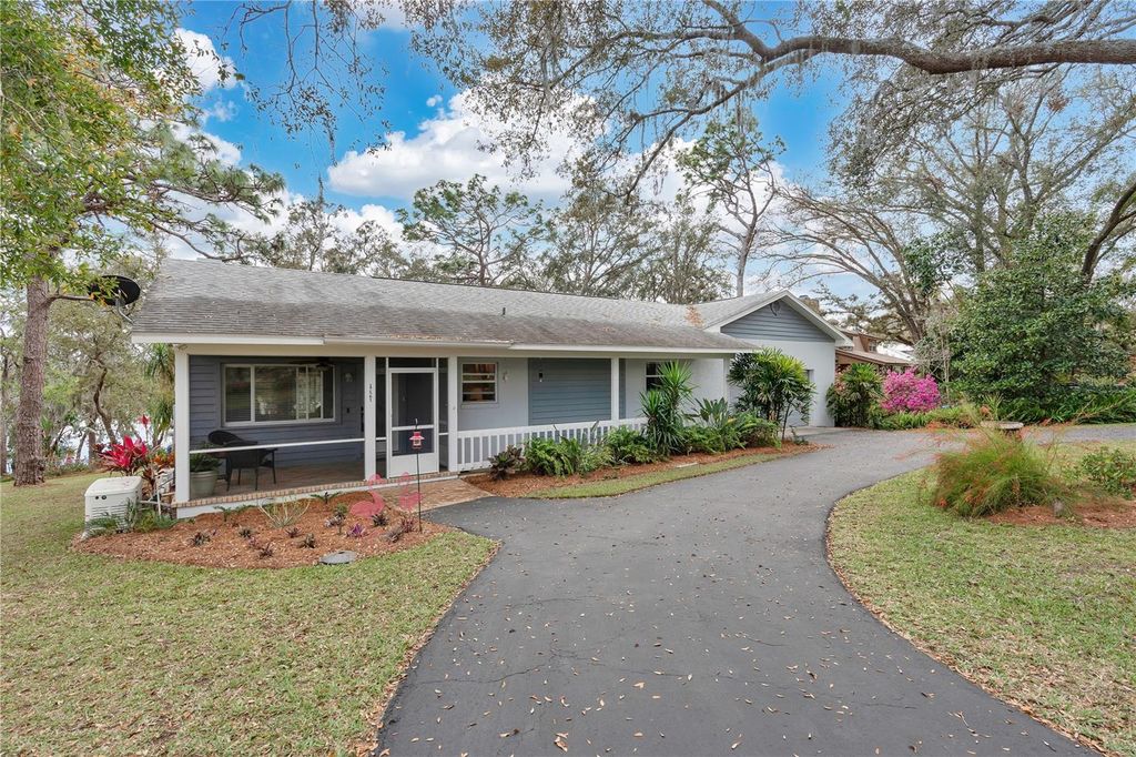 Photo of 17561 Seidner Road, Winter Garden, FL 34787 (MLS # G5105438)