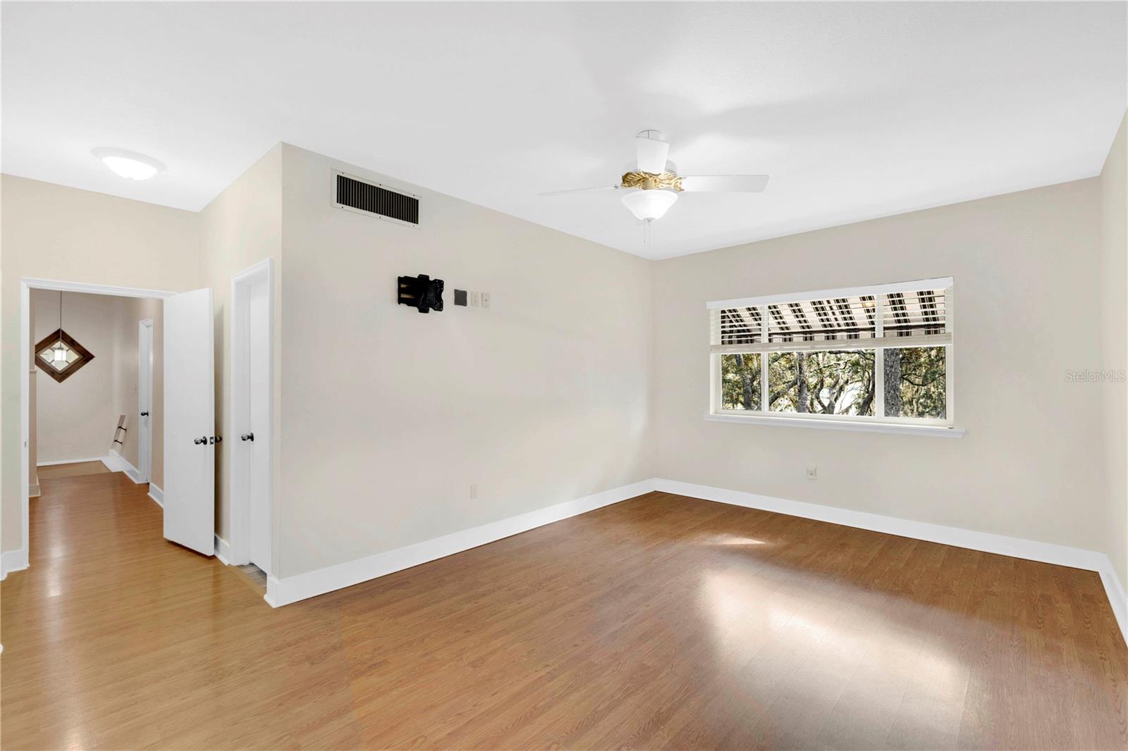 LAKE AVALON HEIGHTS - Residential