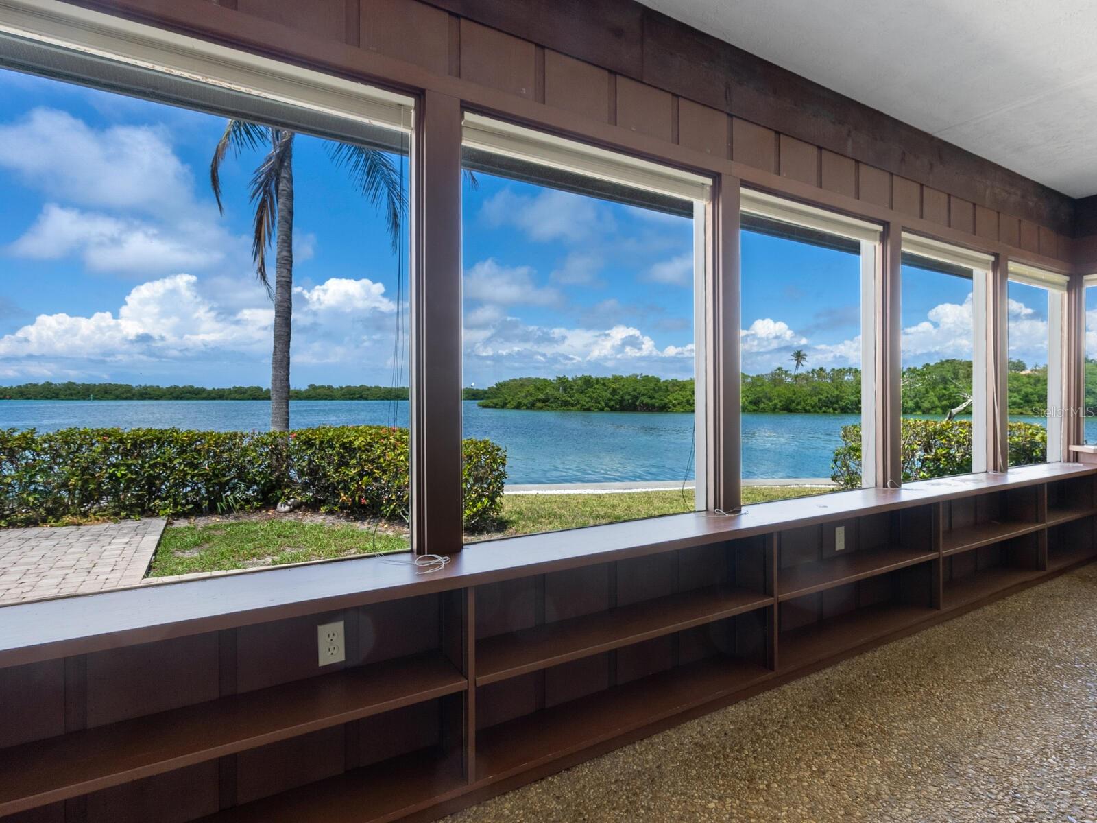 BAYVIEW ESTATES - Land