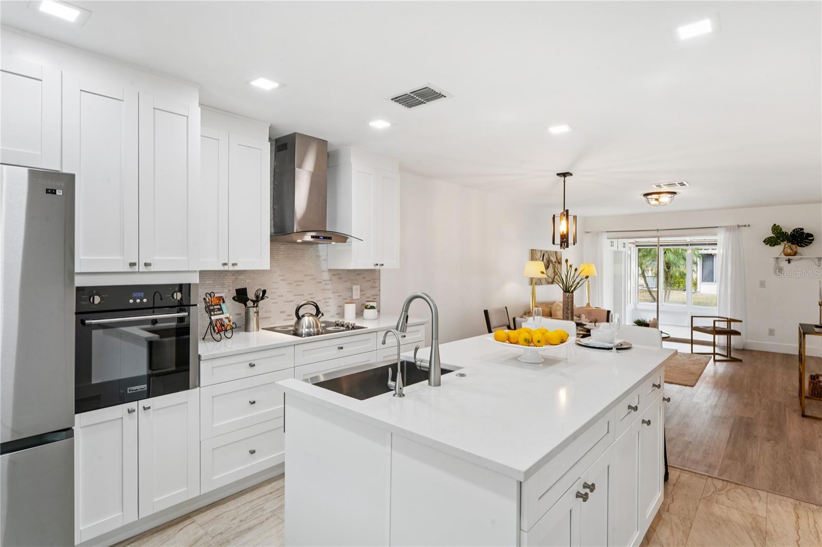 AZALEA WOODS CONDO - Residential