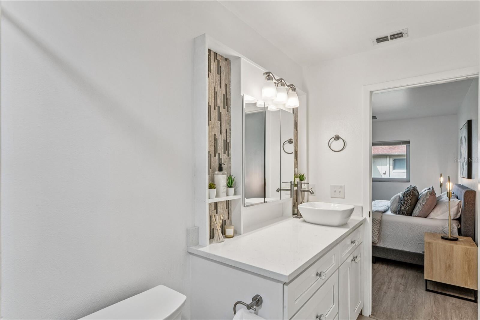 AZALEA WOODS CONDO - Residential