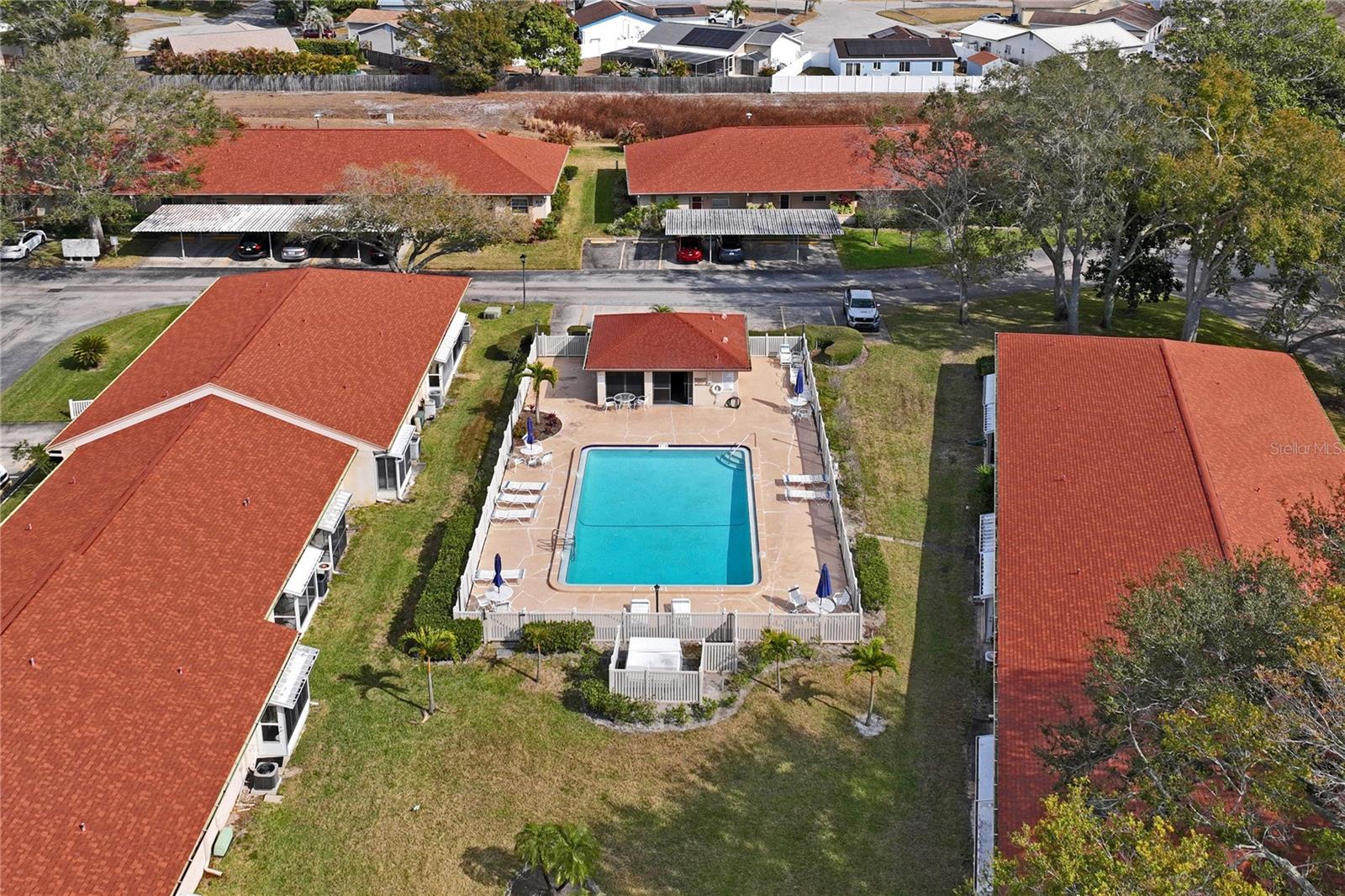 AZALEA WOODS CONDO - Residential