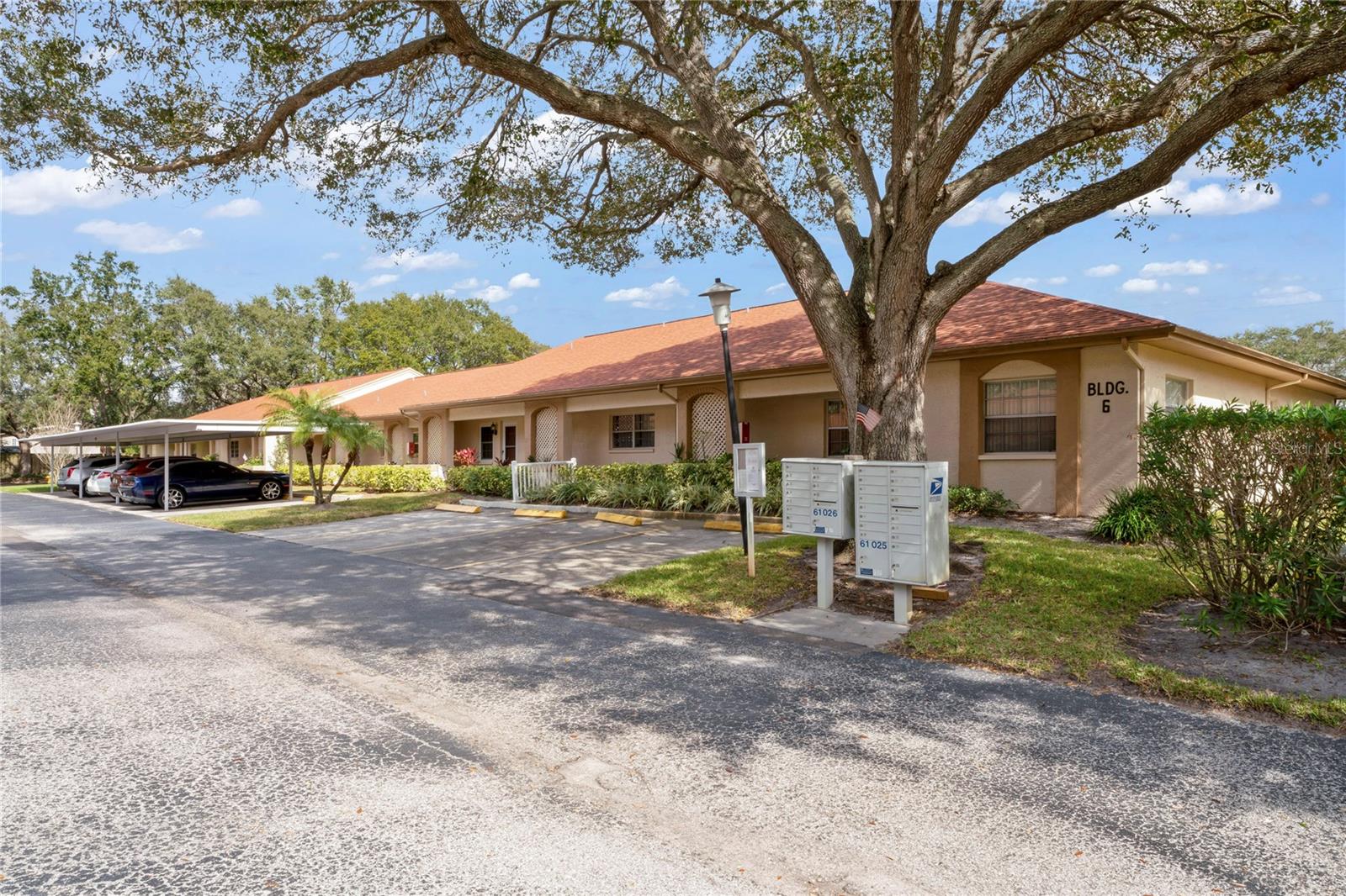 AZALEA WOODS CONDO - Residential