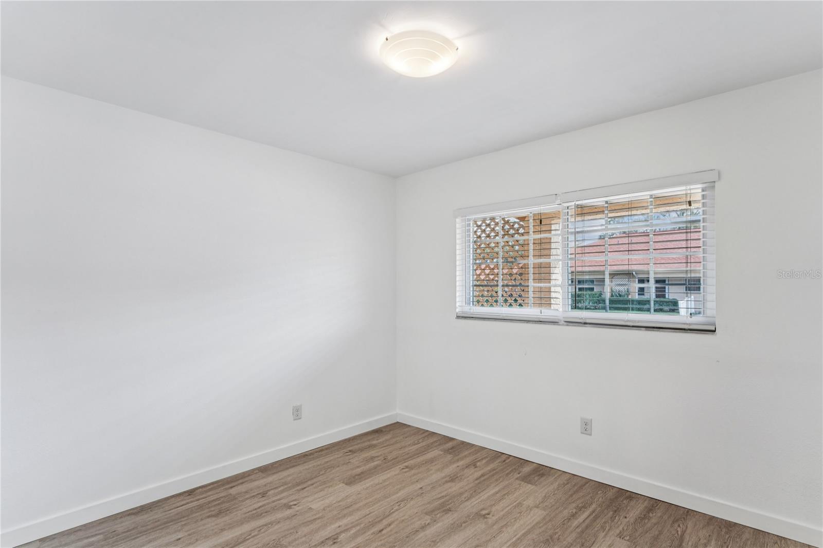 AZALEA WOODS CONDO - Residential