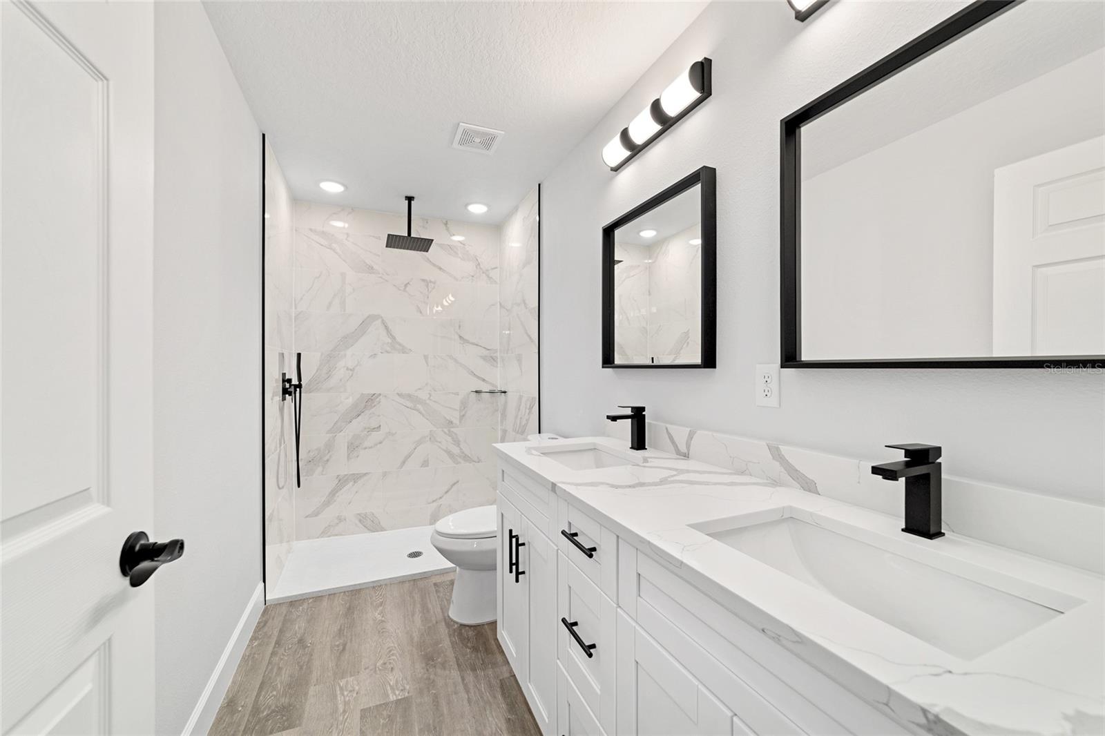 RAINBOW PARK UN #2 - Residential