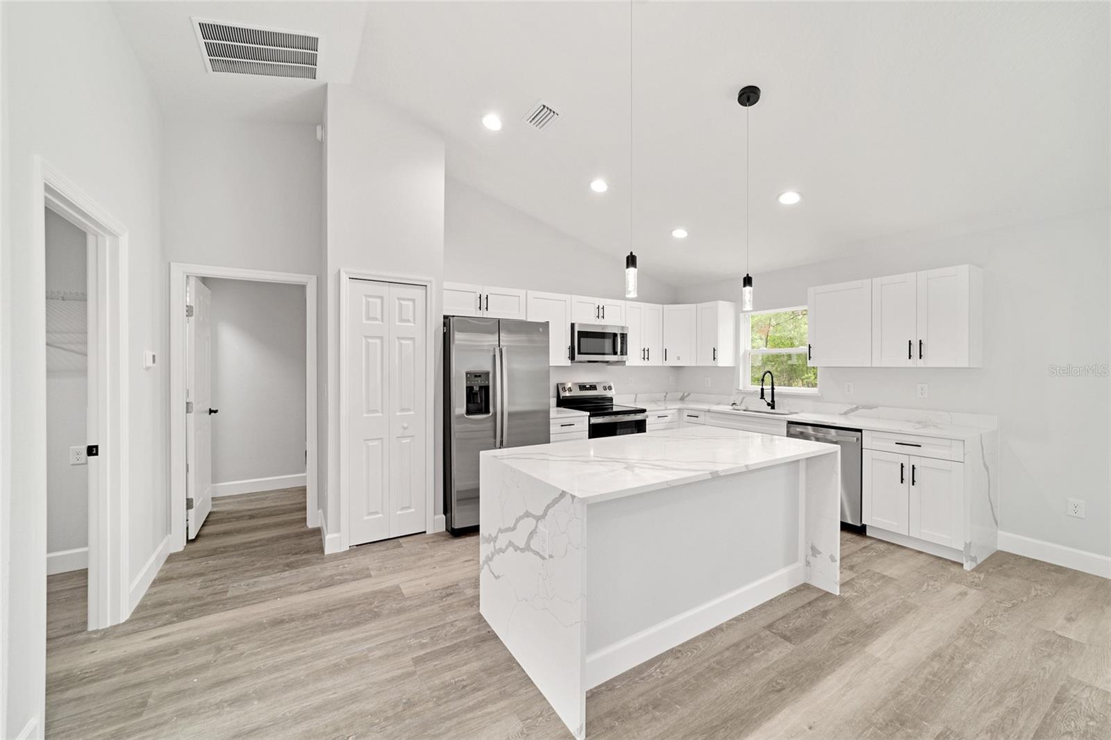 RAINBOW PARK UN #2 - Residential