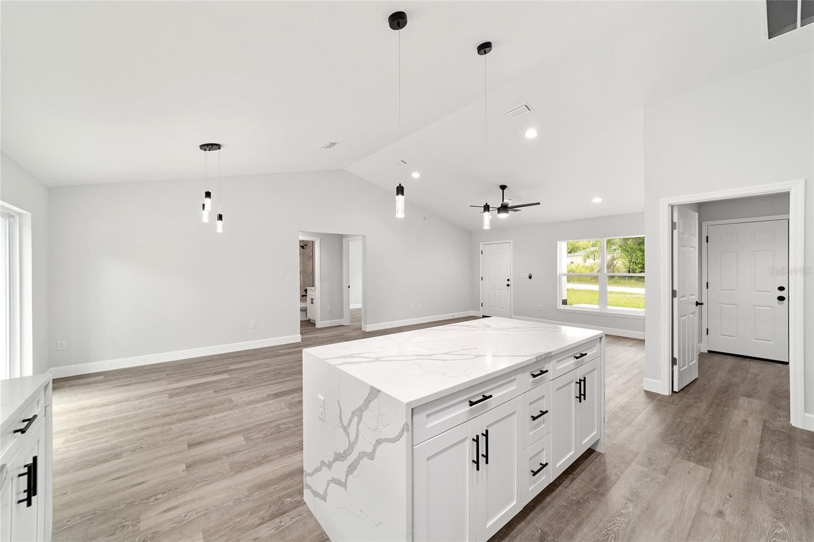 RAINBOW PARK UN #2 - Residential