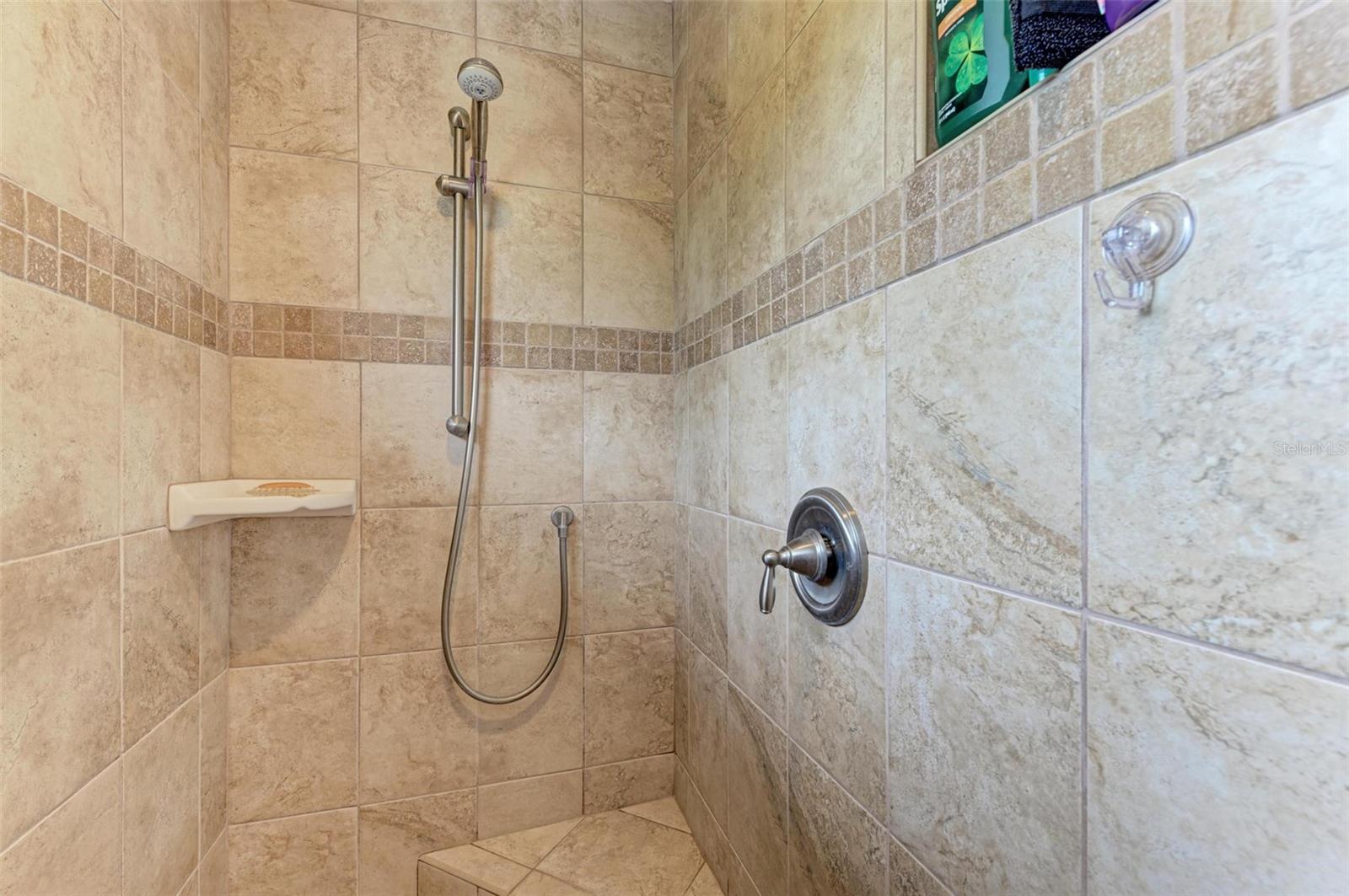 LACIOS SEC B - Residential