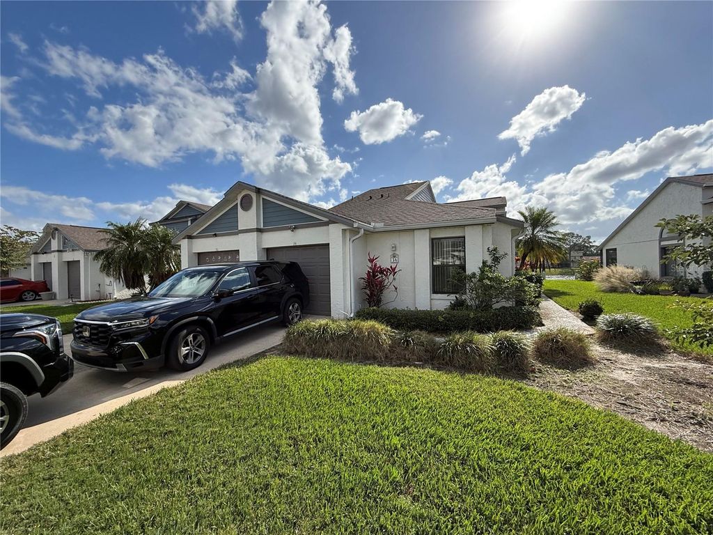 Photo of 34 Lakepointe Circle, Kissimmee, FL 34743 (MLS # S5141187)