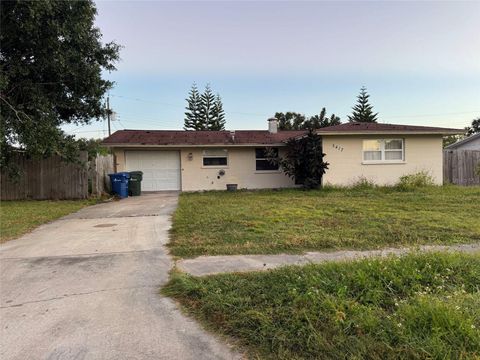 Photo of 5417 Starwood Place, Sarasota, FL 34232 (MLS # TB8442145) Photo of 5417 Starwood Place, Sarasota, FL 34232 (MLS # TB8442145)