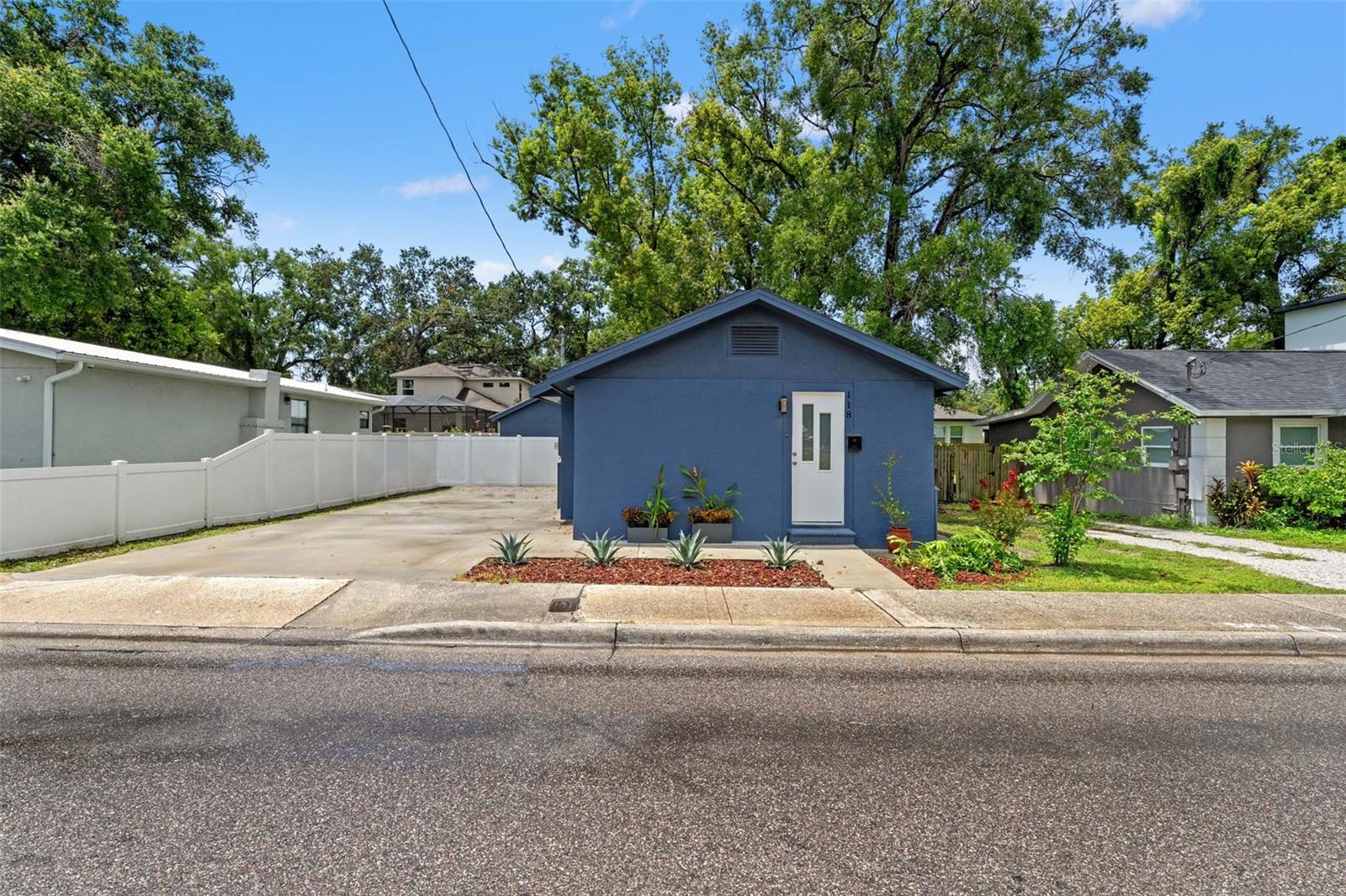 118 W SLIGH AVENUE