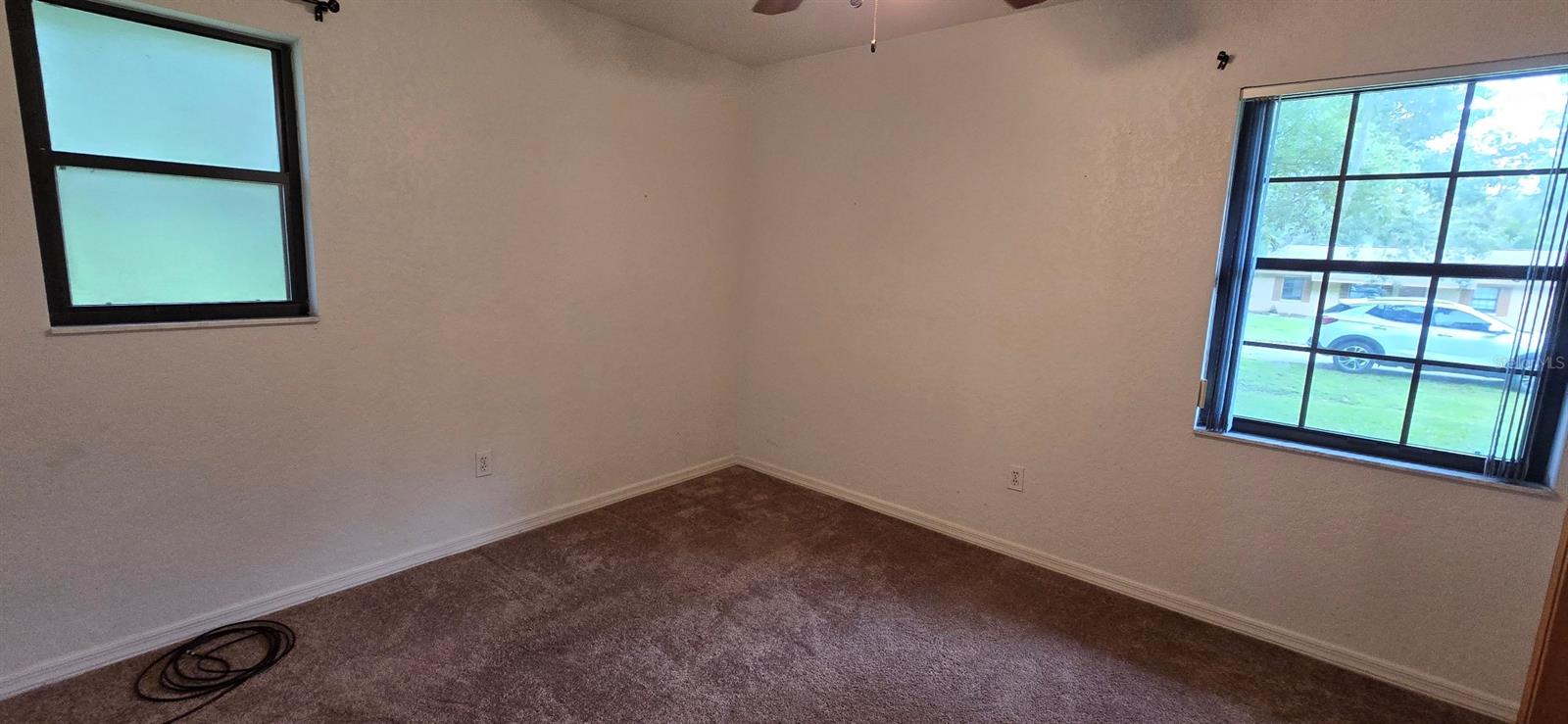 SUNRAY ESTATES - Residential Lease