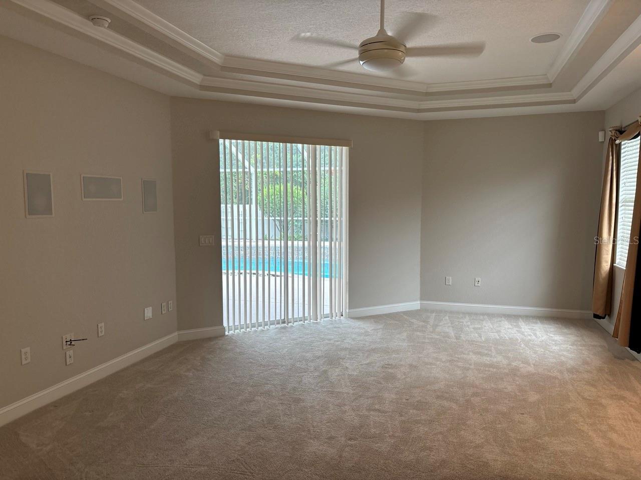 LAUREL WOOD - Residential