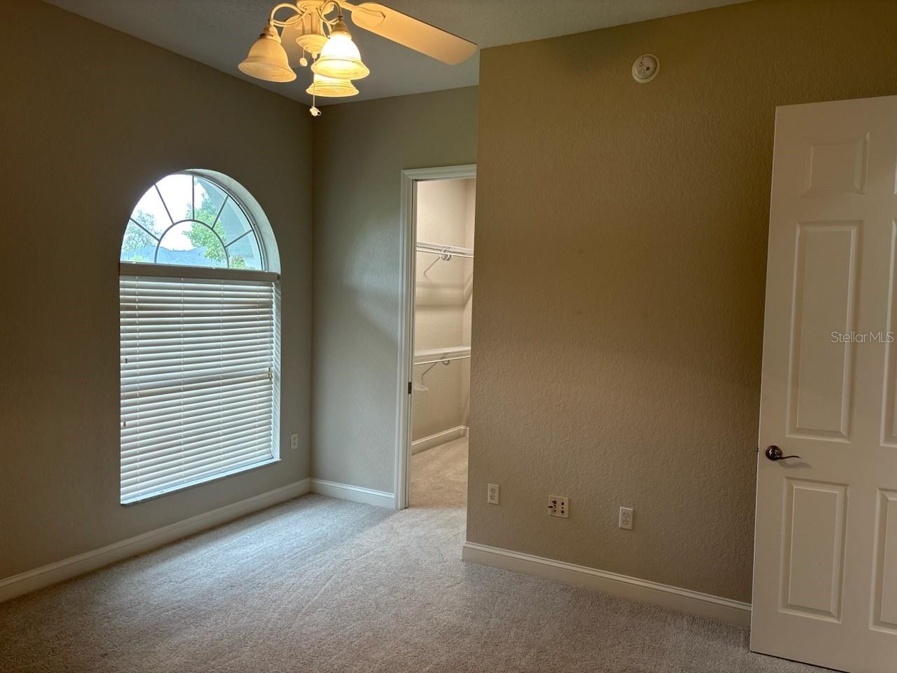 LAUREL WOOD - Residential