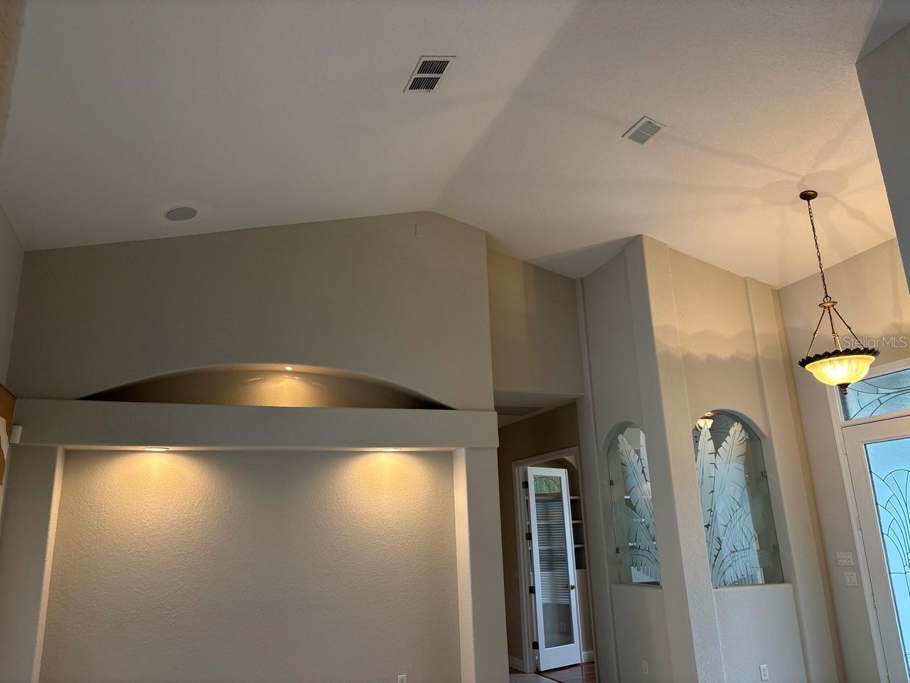 LAUREL WOOD - Residential