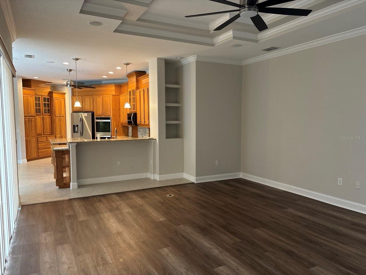 LAUREL WOOD - Residential