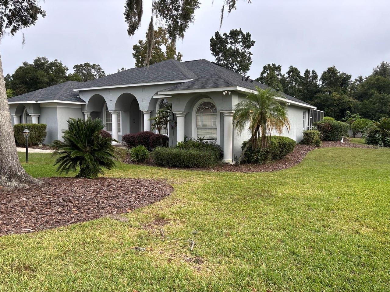 LAUREL WOOD - Residential