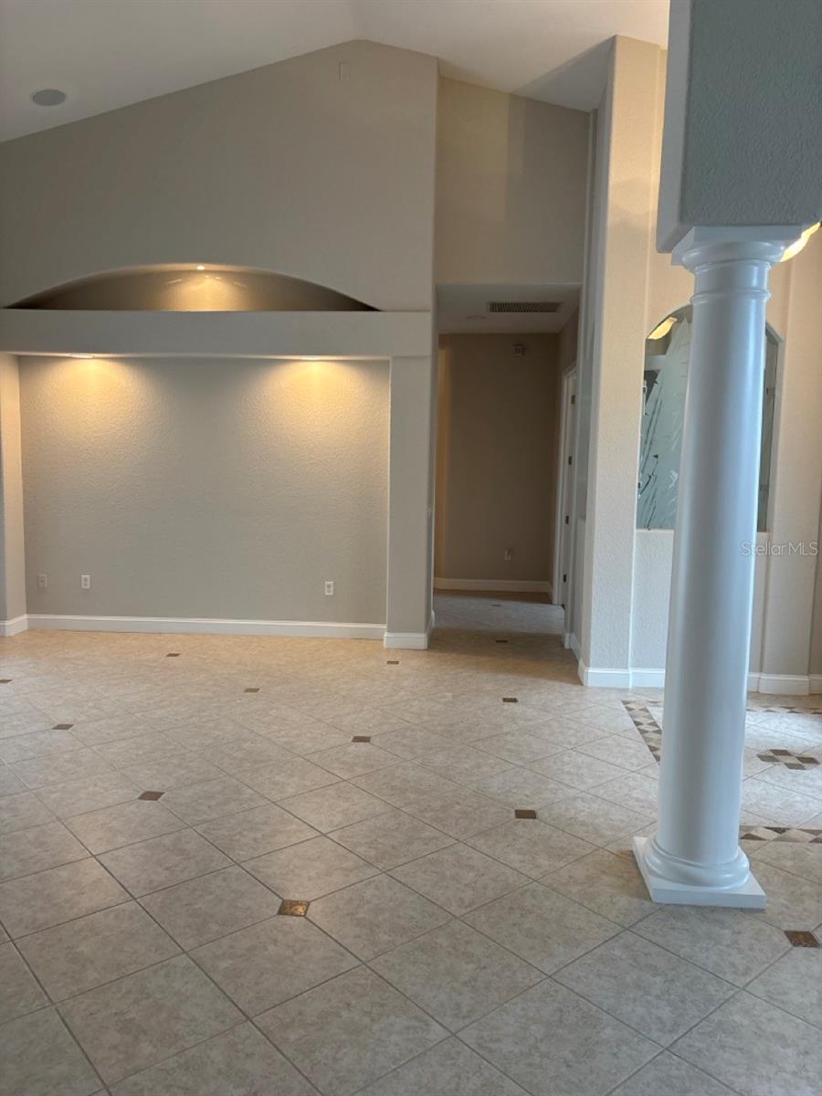 LAUREL WOOD - Residential