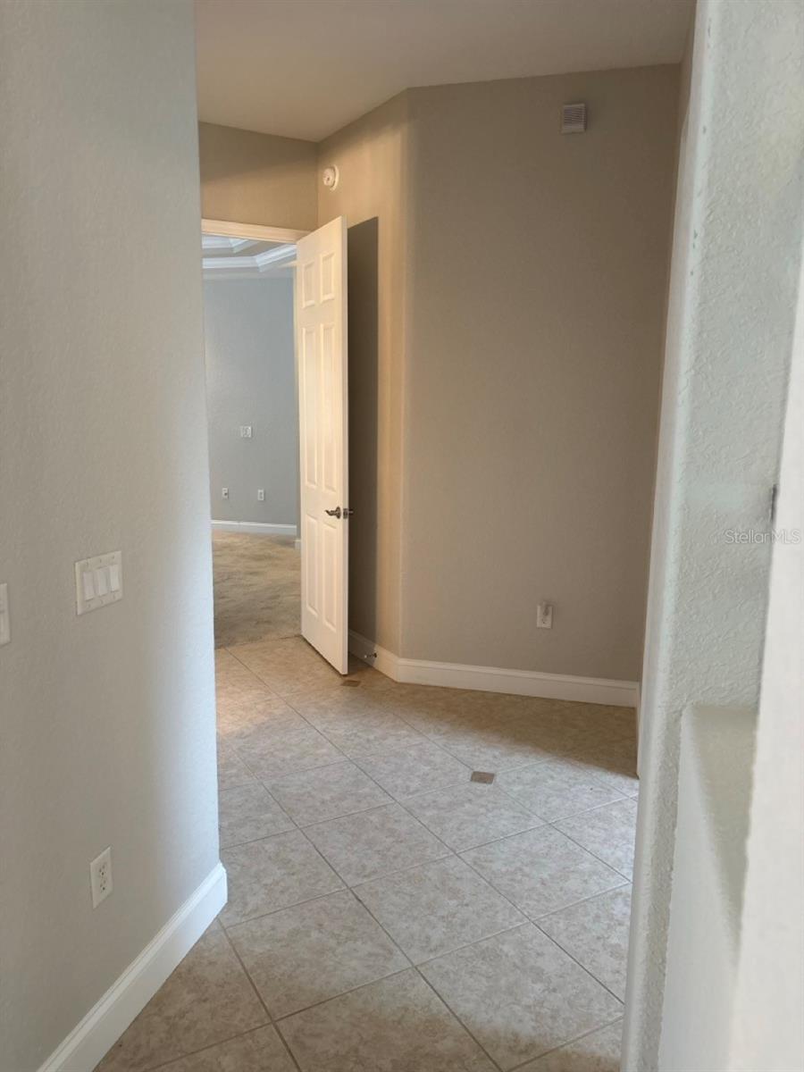 LAUREL WOOD - Residential