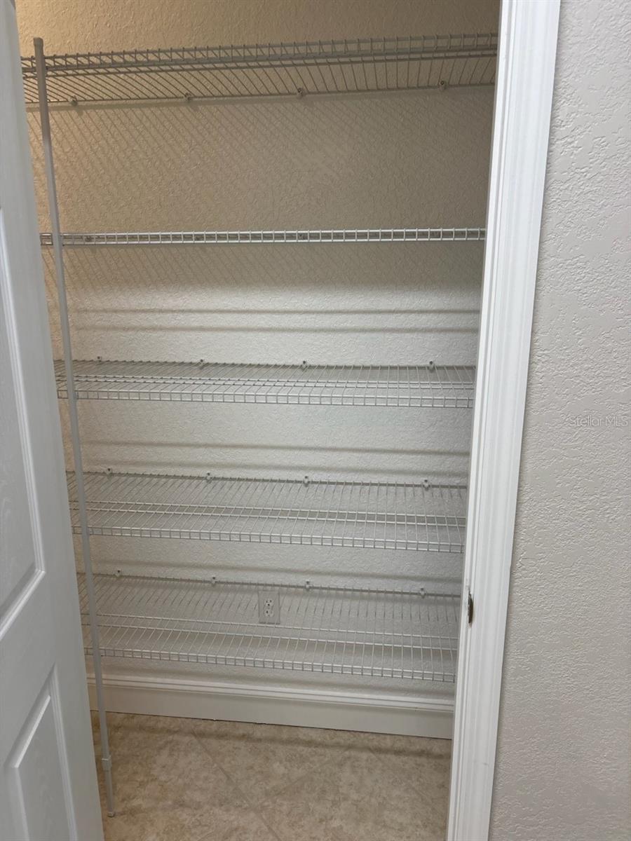 LAUREL WOOD - Residential